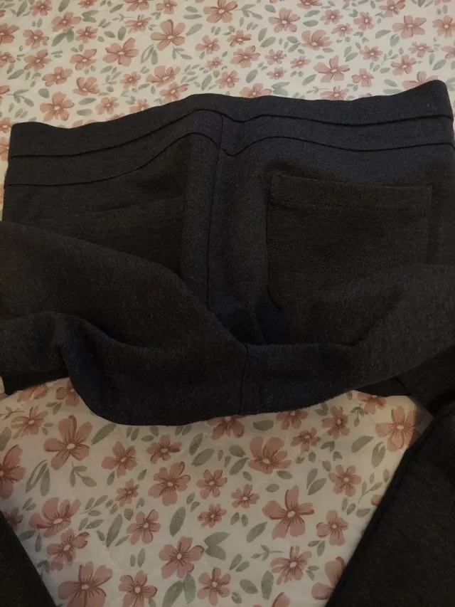 Pantalón gris marengo de mujer talla 48