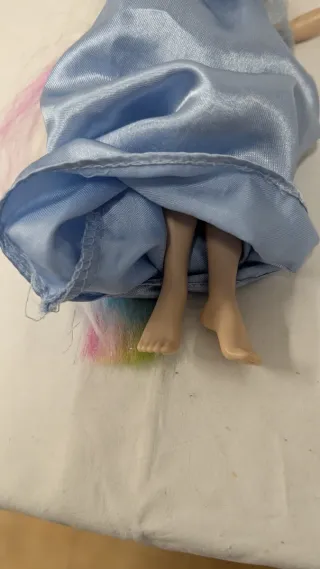 Muñeca Rainbow High Vestido Azul