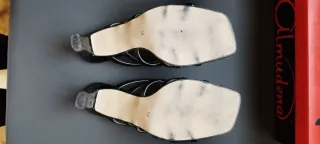 Sandalias Almudena fiesta tacón negras