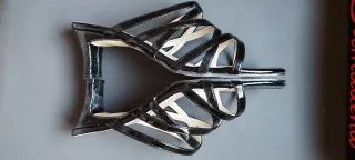 Sandalias Almudena fiesta tacón negras