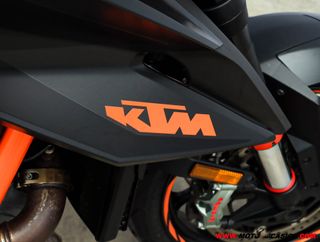 KTM 1290 SUPER DUKE R