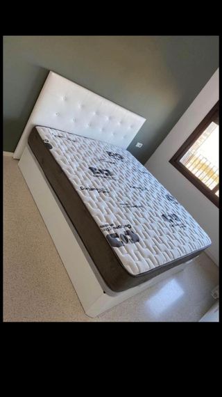 Offerta su canapés e materassi