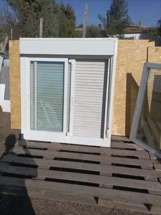 2 Ventanas aluminio correderas con persianas