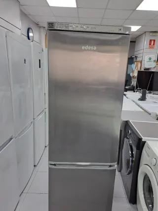 ◇Nevera marca edesa 185.centímetros combi◇