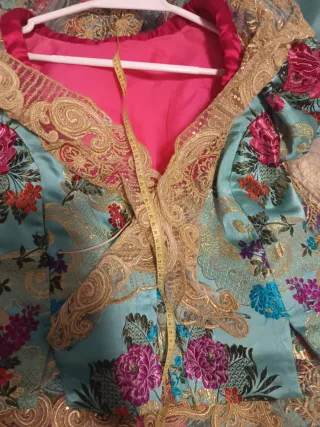 Traje de Fallera Multicolor y Dorado