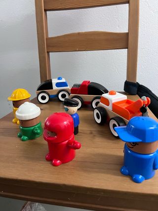 Coches y figuras Ikea