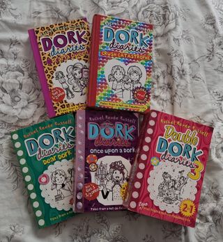 Dork Diaries (English children ́s books)