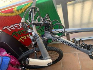 Bicicleta de montaña gris 620 No se hace envio