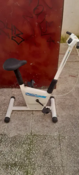 Bicicleta Estática Blanca