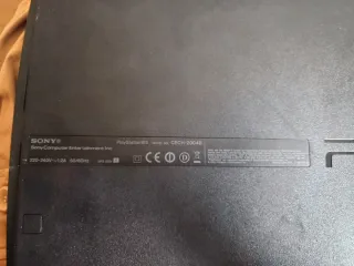 Playstation 3 PS3 Negra + 2 Mandos