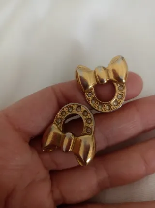 Pendientes firmados vintage Niña Ricci dorados