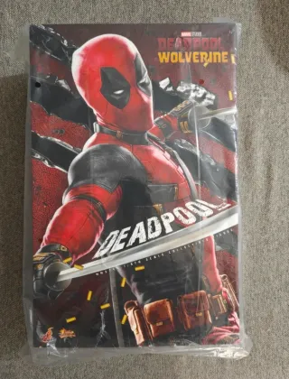 Hot Toys Deadpool - Deadpool & Wolverine