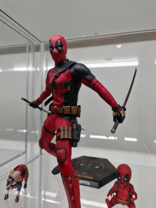 Hot Toys Deadpool - Deadpool & Wolverine