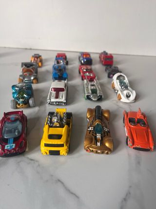 Lote de 16 coches de juguete