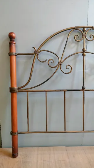 Cabecero forja y madera