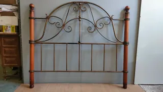 Cabecero forja y madera