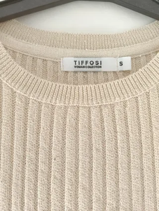 Top Tiffosi bege com brilho tam S
