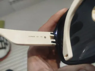 Gafas de sol Gucci negras y grises