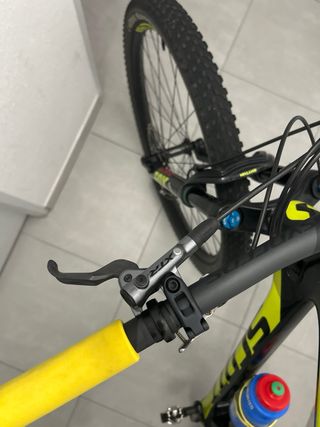 Bicicleta Scott Scale Montagna