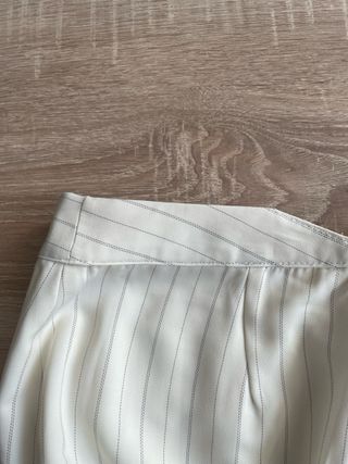 Pantalones de traje blancos a rayas
