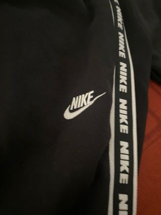 Conjunto Nike Negro Jersey y Pantalones