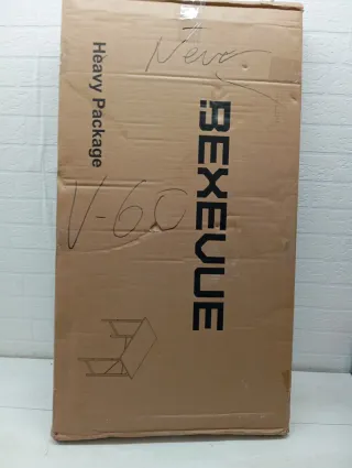 Mesa de escritorio blanca de madera