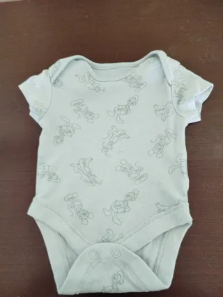 Body bebé Disney Mickey y Pluto  7 bodys