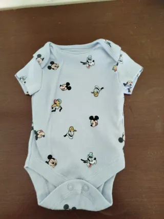 Body bebé Disney Mickey y Pluto  7 bodys