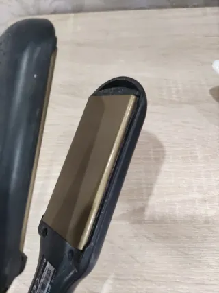 Piastra per capelli ghd nera