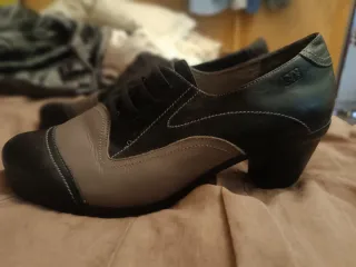 Zapatos Oxford Retro Tacón Beige/Negro