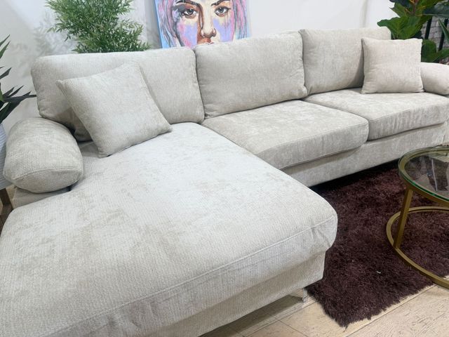 Sofá chaise longue moderno 260x135 cm