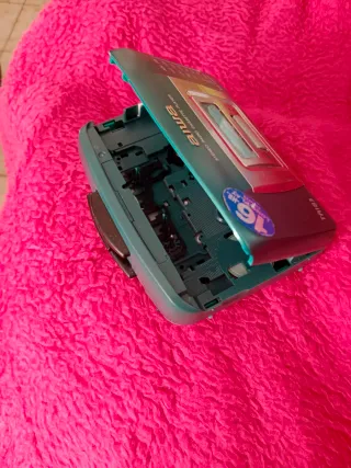 Aiwa Walkman Radio Cassette Player