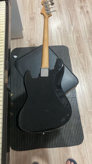 Bajo Fretless Jazz Bass '65 Negro