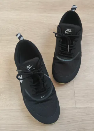 Nike Air Max Thea 38.5 Negro Blanco zapatillas