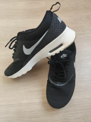 Nike Air Max Thea 38.5 Negro Blanco zapatillas