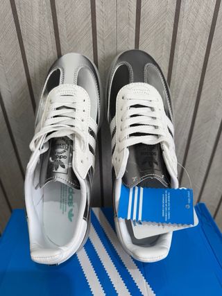 Adidas Plata/Blanco Zapatillas