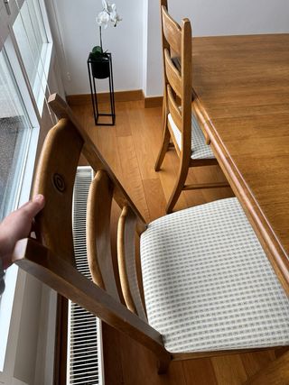 Sillas de madera maciza (4 unidades)