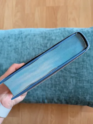 La casa en el mar más azul. Cantos tintados.