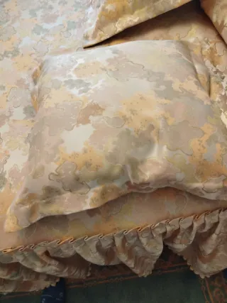 Cojines decorativos beige y rosa 60x69 con  reyeno