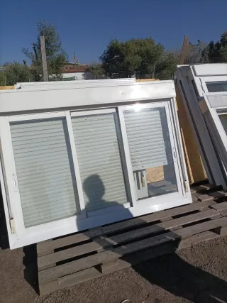 Ventana corredera aluminio salón