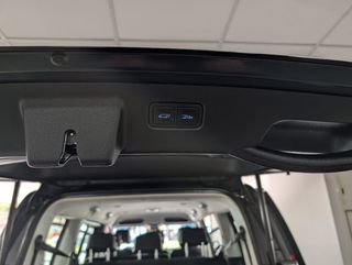 Hyundai Staria 2022 9 plazas