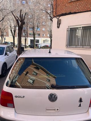 Volkswagen Golf 2000