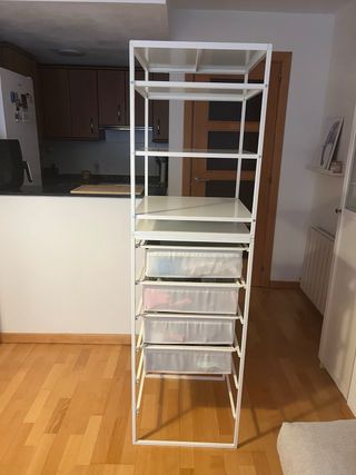 Struttura JONAXEL IKEA con mensole