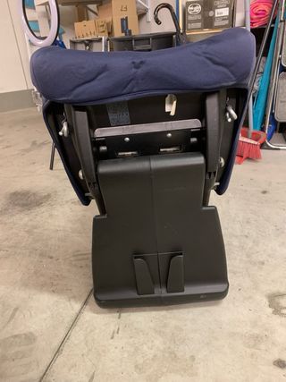 Seggiolino auto Chicco blu