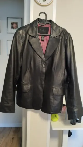 Americana Guess Negra