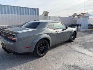 Dodge Challeger SXT RWD 2019