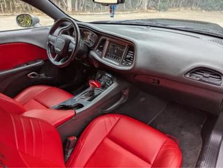 Dodge Challeger SXT RWD 2019