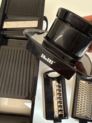 Mandolina Ibili con accesorios