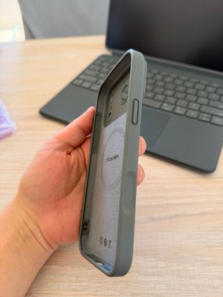 Funda iPhone 17 Pro Max Gris Magsafe YCaden