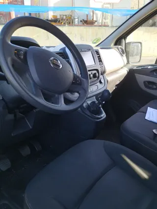Nissan NV300 2016